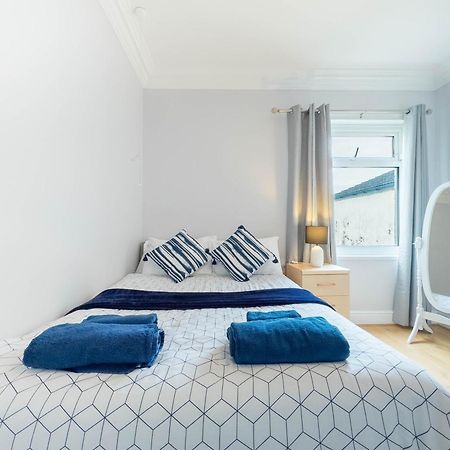 2 Bedroom Apartment Southend-On-Sea Bagian luar foto